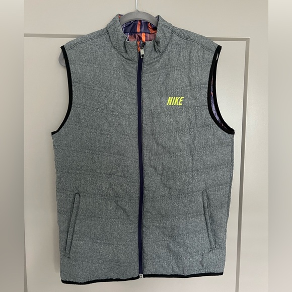 Nike Reversible Vest - Picture 2 of 8
